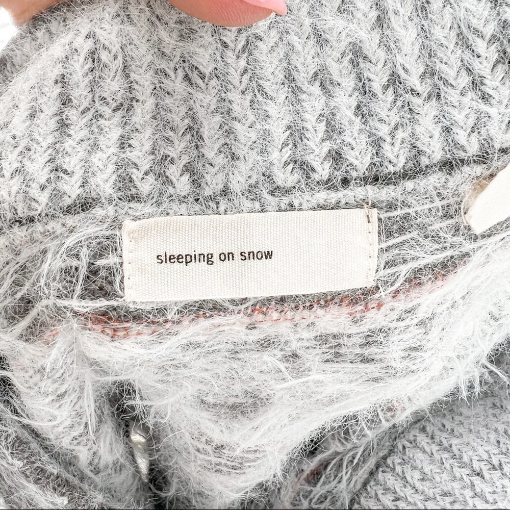 SLEEPING ON SNOW faroe off shoulder sweater - Picture 5 of 6